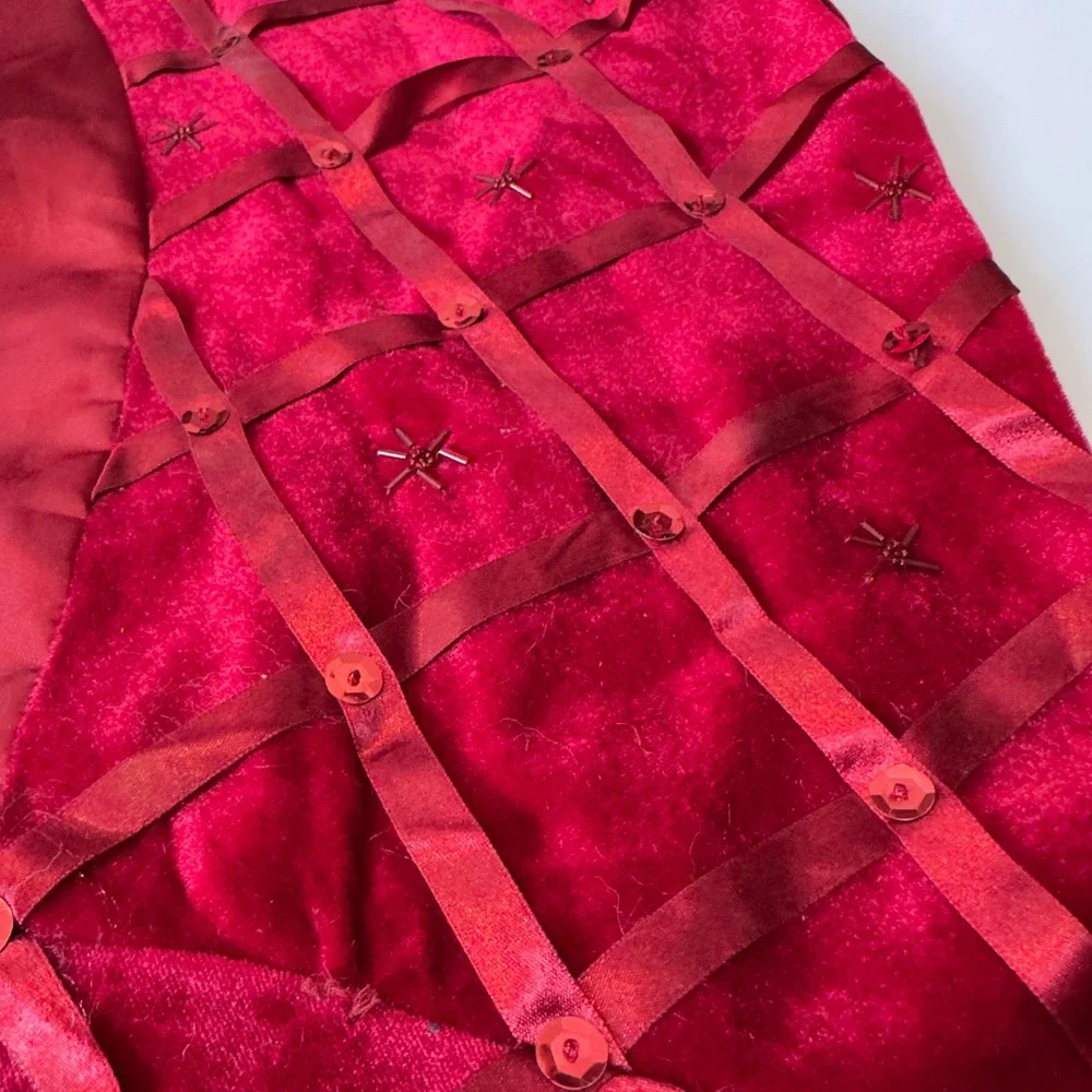Red Velvet Christmas Tree Skirt Quilted Lattice‎ Sequin Beaded 48 Inch Round